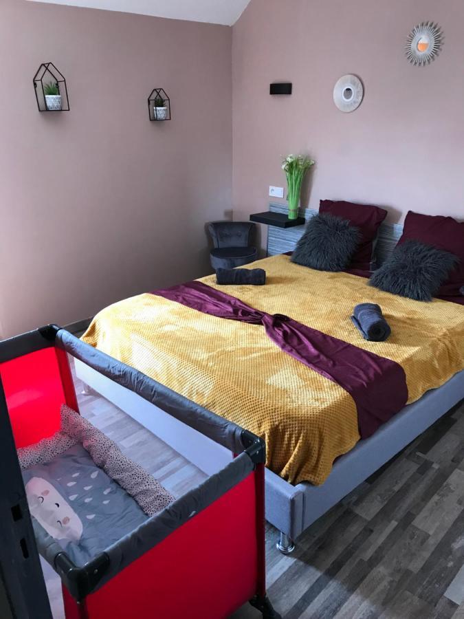 Holiday home Host Les Perles Des Chateaux