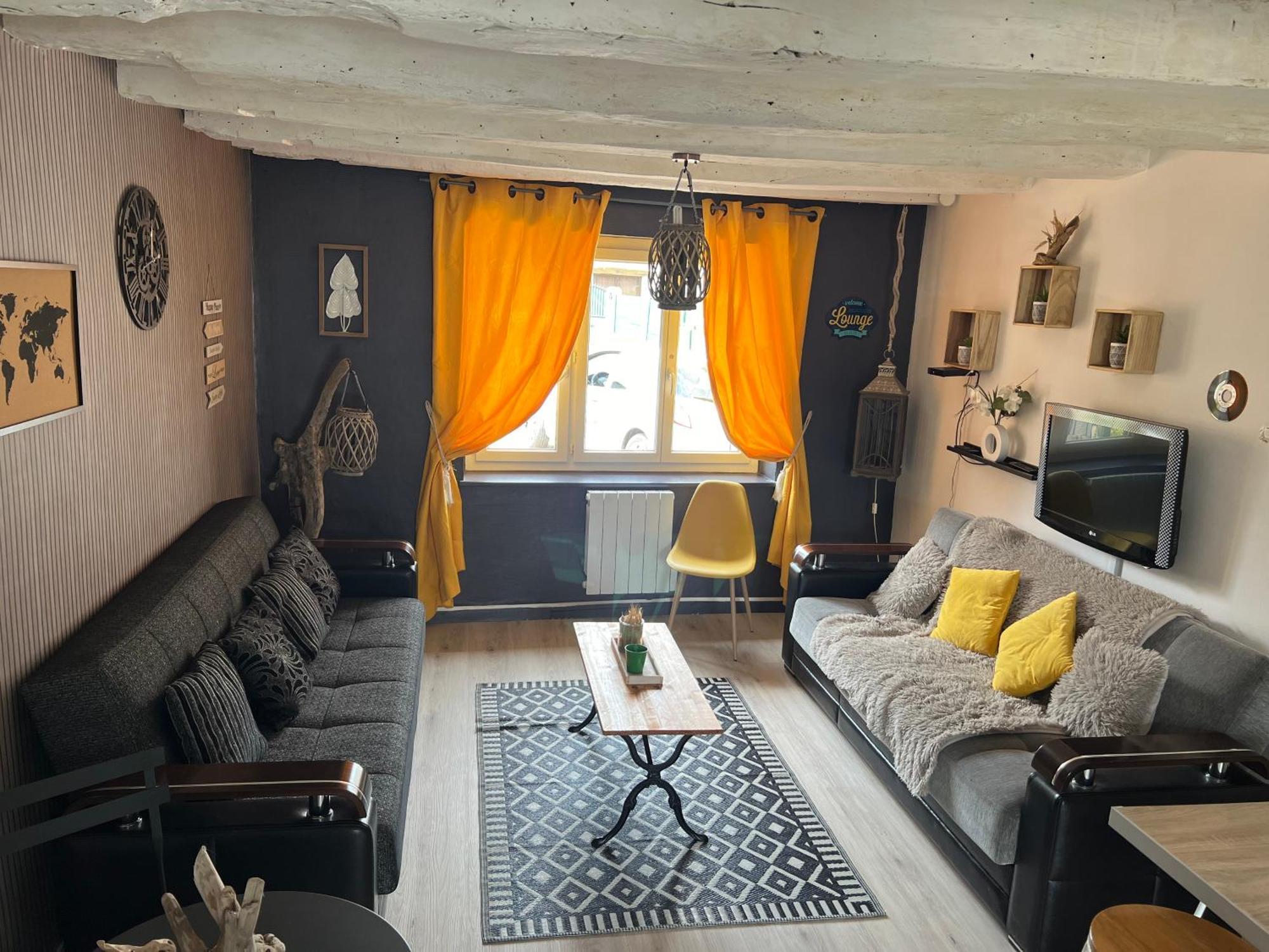 Host Les Perles Des Chateaux Holiday home Mer